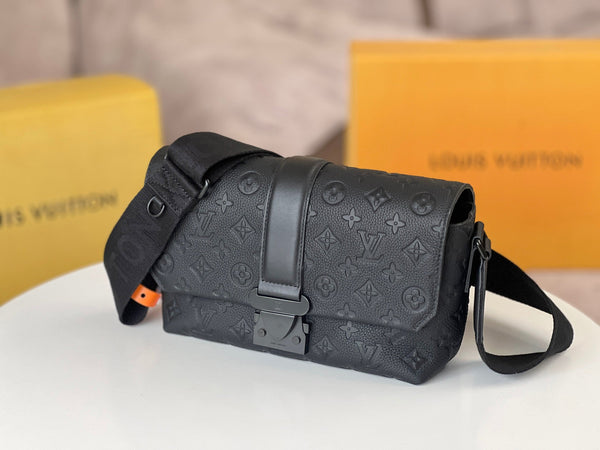 LV S-Cape Messenger Bag 28cm Black Taurillon Monogram leather