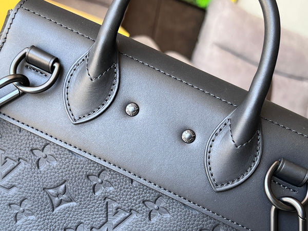 Borsa LV Steamer PM 25 cm in pelle Taurillon Monogram nera