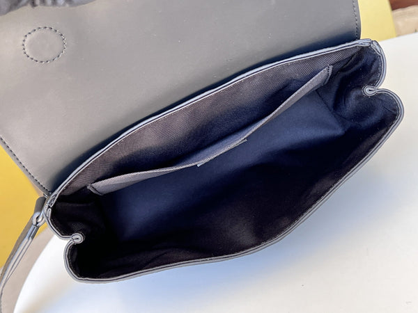 Borsa LV Steamer PM 25 cm in pelle Taurillon Monogram nera