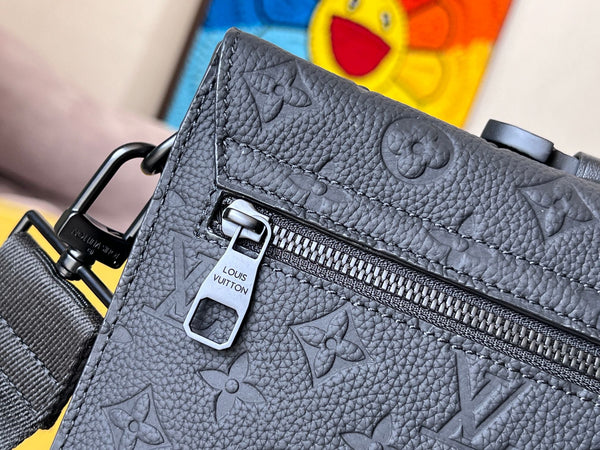 LV S-Lock Briefcase 39cm Black Taurillon Monogram leather