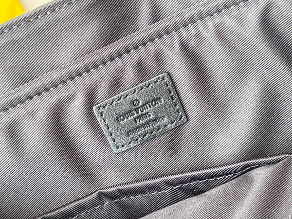 LV S-Lock Briefcase 39cm Black Taurillon Monogram leather