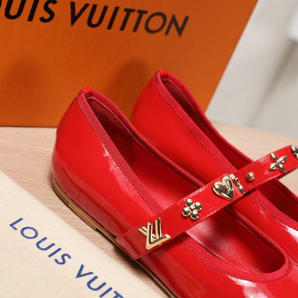 LV 25C Romy Flat Red Patent calf leather With gold logo 218306