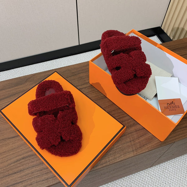 HM Chypre Sandal In Red Lamb Wool 984177