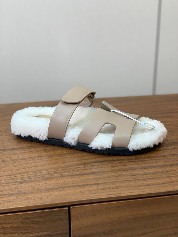 HM Chypre Sandal Light Brown Mix White Wool And Cowhide Lining 984209