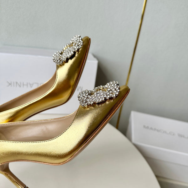 Manolo Diamond Buckle Pumps Gold Mirror Leather 451182