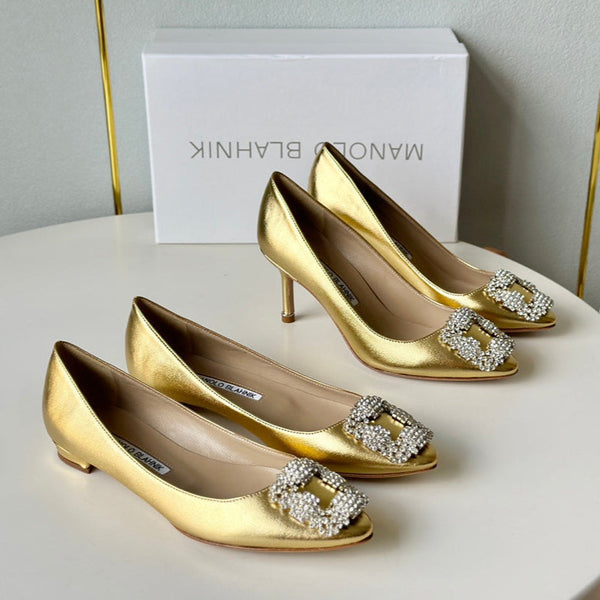 Manolo Diamond Buckle Pumps Gold Mirror Leather 451182