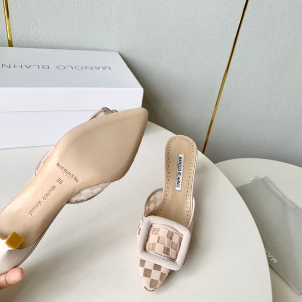 Manolo Mules Latest Checkerboard Beige Fabric Leather 528011