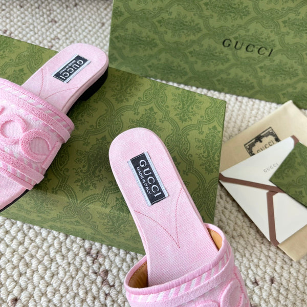 GG SLIDE SANDAL WITH GUCCI SCRIPT PASTEL PINK DENIM