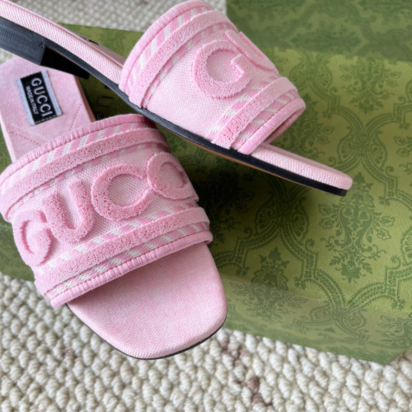 GG SLIDE SANDAL WITH GUCCI SCRIPT PASTEL PINK DENIM