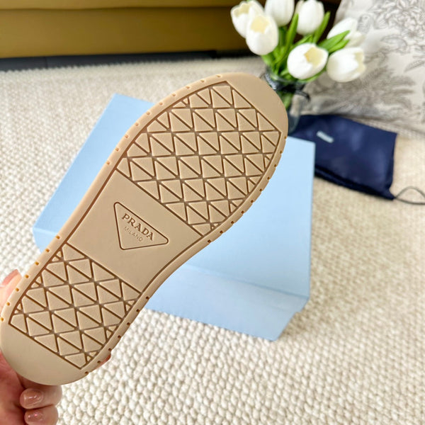 SNEAKERS PRA DOWNTOWN NAPPA IN PELLE DI VITELLO BIANCA