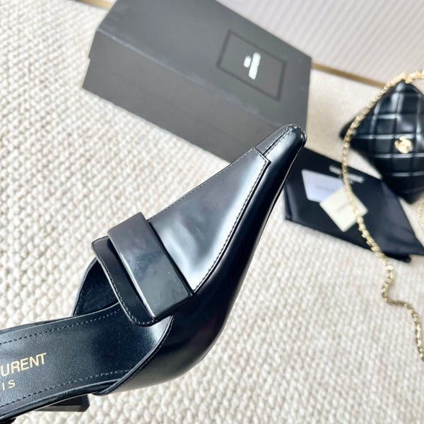 D'ORSAY PUMPS IN BLACK SMOOTH CALFSKIN