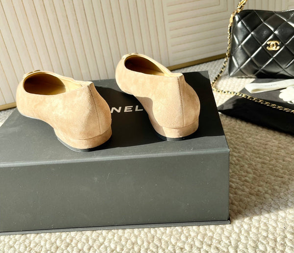 CC Ballet In Beige Suede 151519