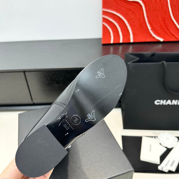 CC 25th Métiers d'art Stivali alti 55mm Nero Beige Pelle scamosciata e vacchetta 413021