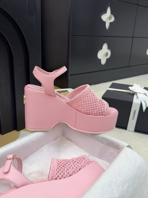 CC 25P Platform Embroidery Fabric