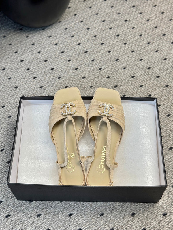 CC 25 Marry Jane Sandals Beige Suede 329776