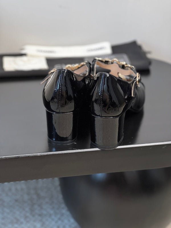 CC 25 Marry Jane Black Glossy Lambskin 329764