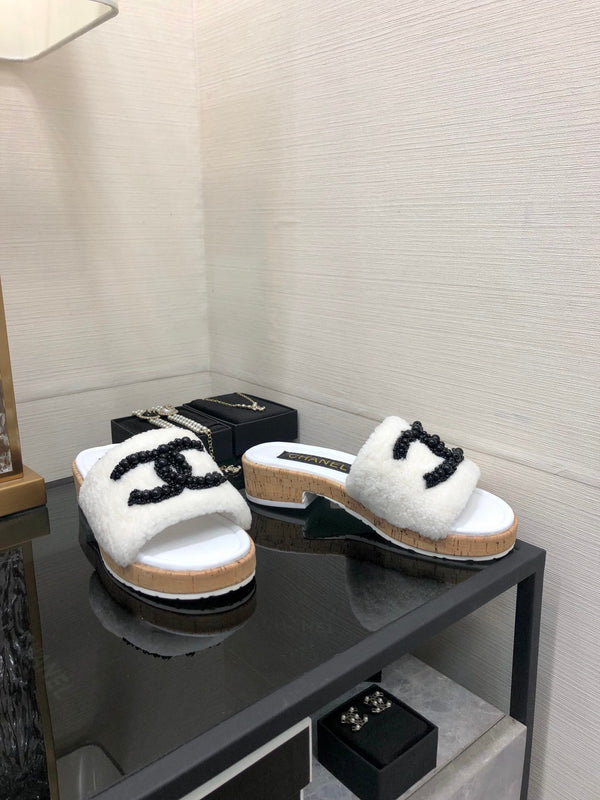 CC Pearl Plush Slides White Wool Leather 970126