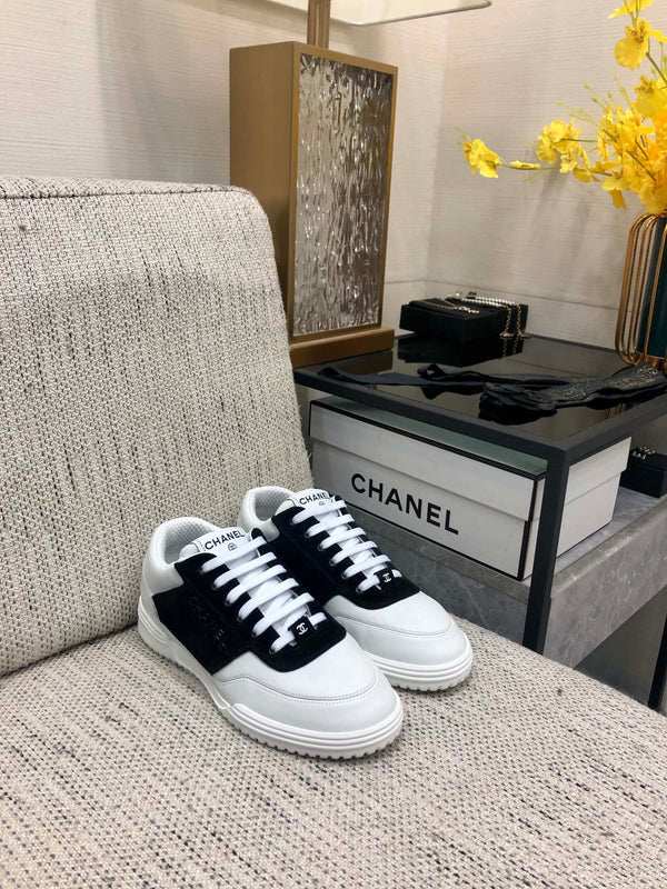 CC 24C Sneaker White Black Suede Sheepskin 688655