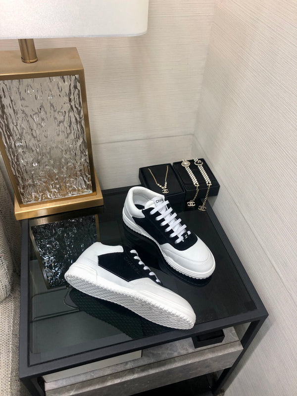 CC 24C Sneaker White Black Suede Sheepskin 688655