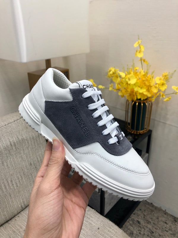 CC 24C Sneaker White Grey Suede Sheepskin 688656