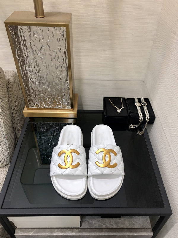 mule sandal 30 white quilted waxed leather