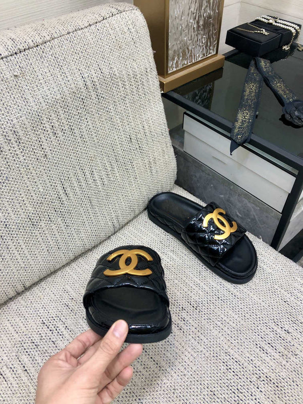 mule sandal 30 black quilted waxed leather