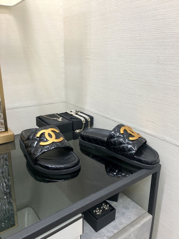 mule sandal 30 black quilted waxed leather