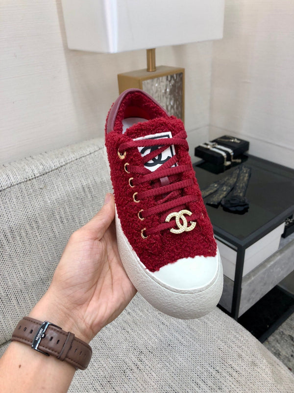CC Low Sneaker Red Wool
