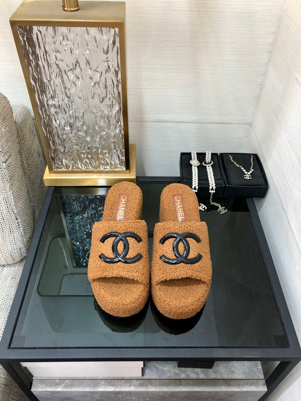 CC Wedge Sandal Brown Yellow Wool