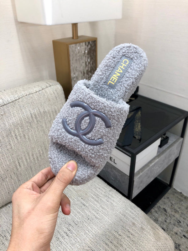 Sandalo con zeppa CC in lana grigia