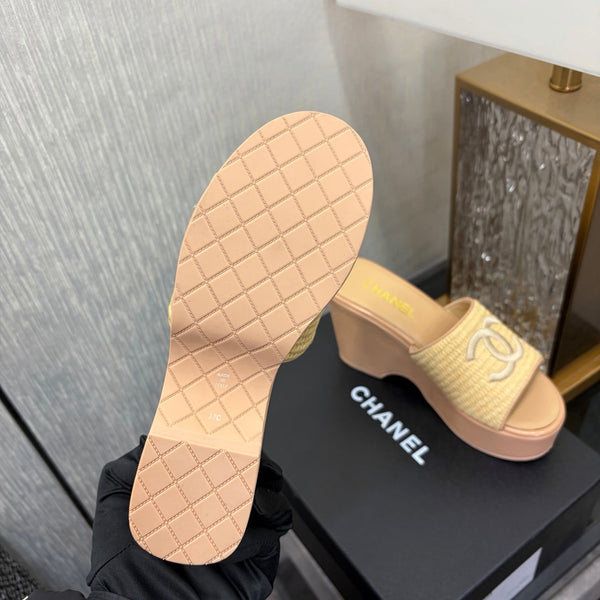 Mules à plateforme CC 26s en raphia beige et mouton 688702