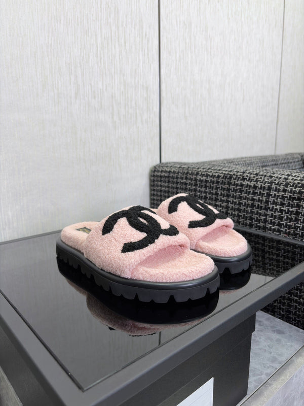 CC 26s Shearling Slide Flat Mules Light Pink Black Wool 128096