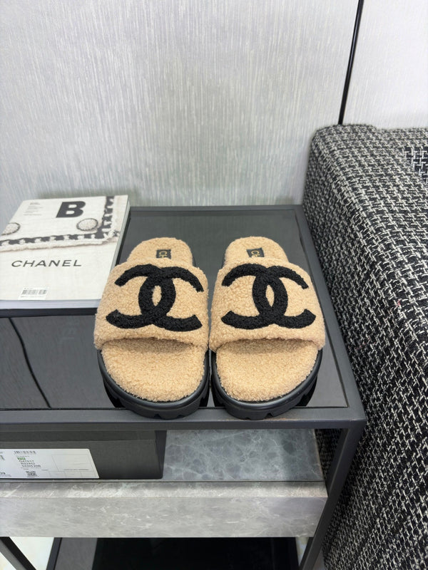 CC 26s Shearling Slide Flat Mules Beige Black Wool 128098