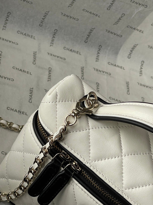 CC Top Handle Long Vanity Case 19.5cm Black White Lambskin