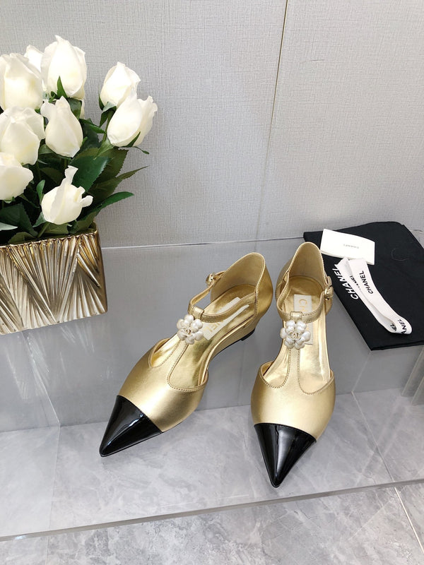 CAMELLIA CAP JANE SANDALS IN GOLD MIX BLACK LAMBSKIN