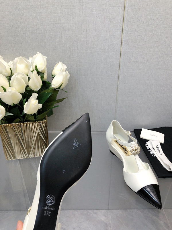 SANDALI CAMELLIA CAP JANE IN PELLE DI AGNELLO BIANCO E NERO