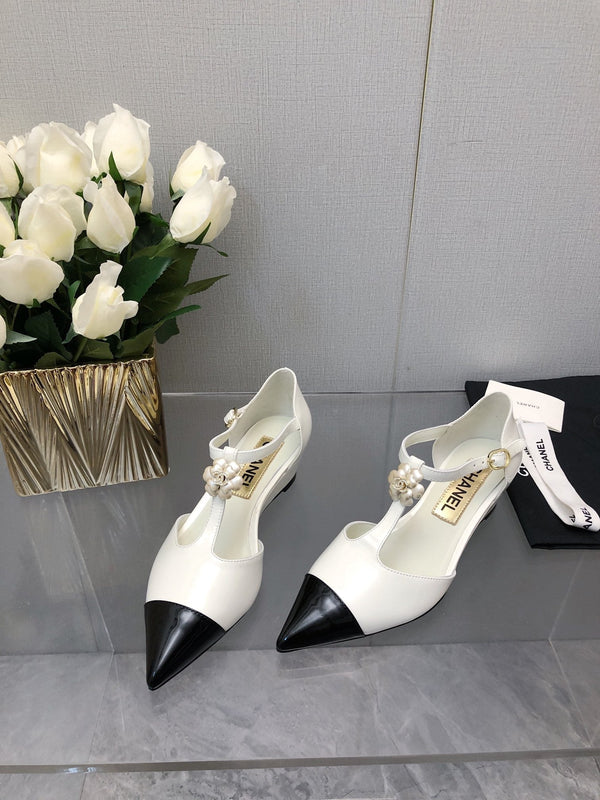 SANDALI CAMELLIA CAP JANE IN PELLE DI AGNELLO BIANCO E NERO