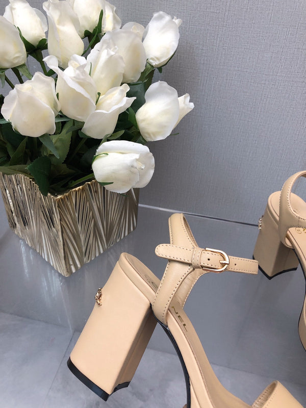 BLOCK HEEL 9 CM SANDAL IN SAND BROWN LAMBSKIN