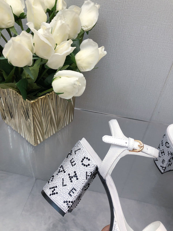 SANDALO CON TACCO A BLOCCO E CRISTALLI 9 CM IN TESSUTO BIANCO