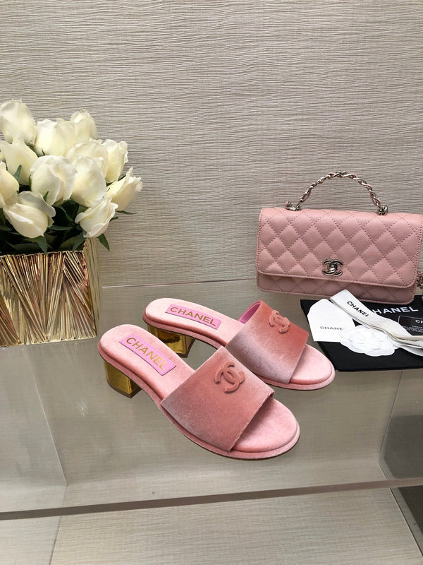 CC 25C Mules con tacco medio in velluto rosa 212953