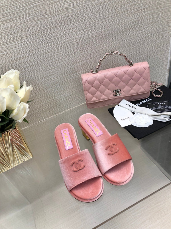 CC 25C Mules con tacco medio in velluto rosa 212953