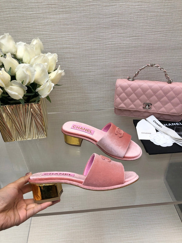 CC 25C Mules con tacco medio in velluto rosa 212953