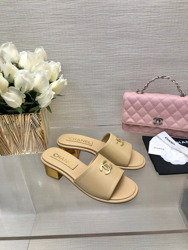 CC 25C Mules con tacco medio in vera pelle di vitello color crema 212955