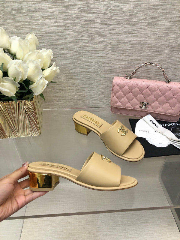 CC 25C Mules con tacco medio in vera pelle di vitello color crema 212955