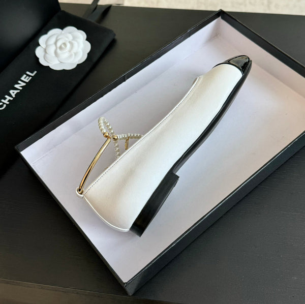 Double Strap Chunky Heel Mary Jane Shoes White Black