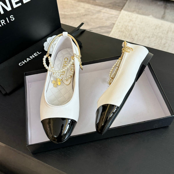 Double Strap Chunky Heel Mary Jane Shoes White Black