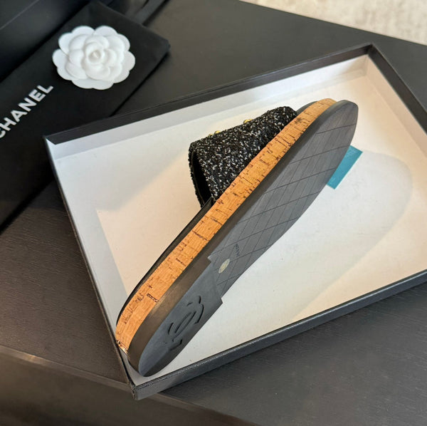 Double C Wood Grain Platform Slippers Black Wool