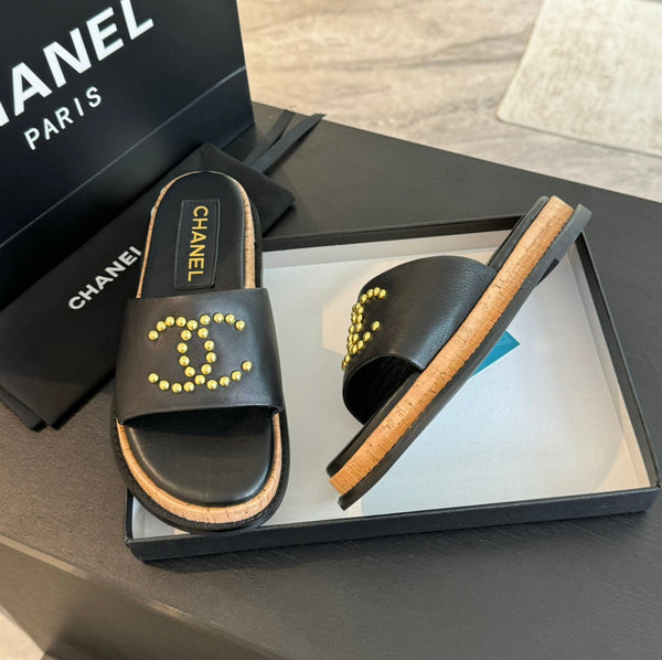 Double C Wood Grain Platform Slippers Black Sheepskin