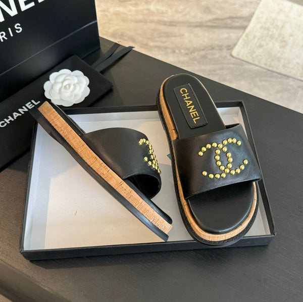 Double C Wood Grain Platform Slippers Black Sheepskin