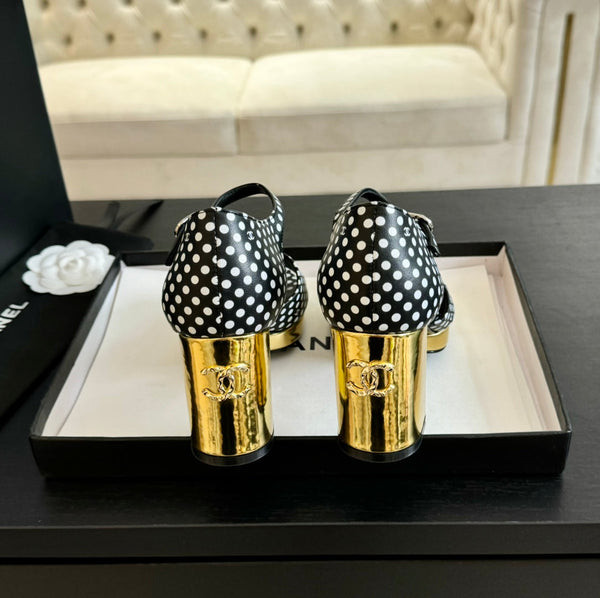 Platform Peep-Toe Sandals Black/White Caro Lambskin